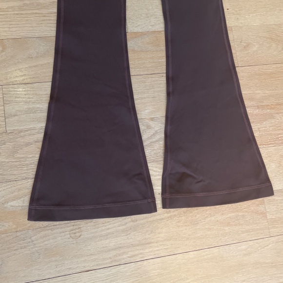 Lululemon Align Mini Flare SZ 2 NWOT JAVA 32”🤎🤎 - Picture 3 of 8